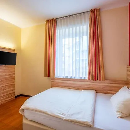 Hotel Quality Hotel, Star Premium 3*