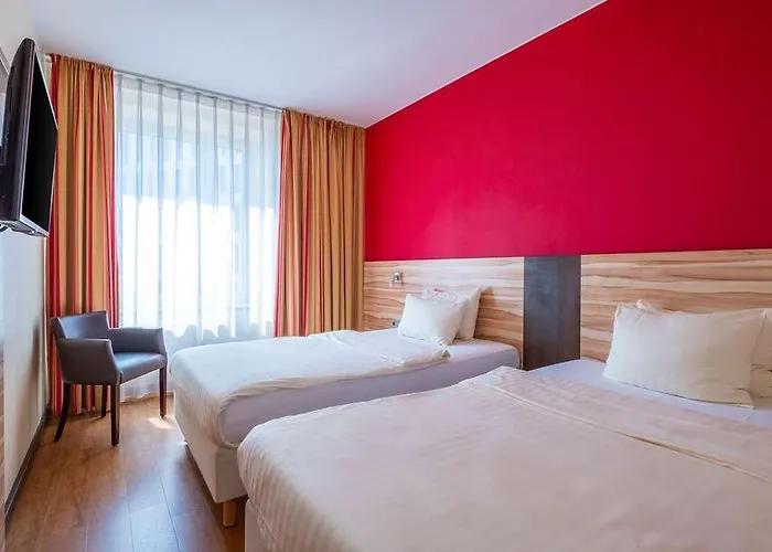 Quality Hotel, Star Premium Готель